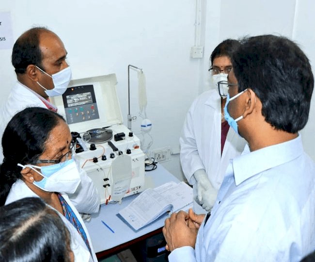 झारखंड: CM हेमंत सोरेन ने रिम्स में प्लाज्मा थेरेपी का उद्घाटन किया