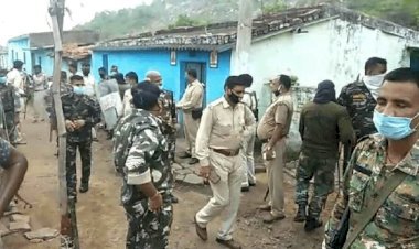 धनबाद: नार्थ तिसरा में वर्चस्व को लेकर सिंह मेंशन व रघुकुल समर्थकों में हिंसक झड़प, एएसआइ समेत पांच घायल