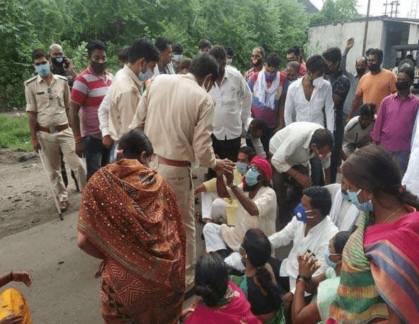 धनबाद:सुदामडीह पेलोडर से कोयला लोडिंग के विरोध में ज्वाइंट फ्रंट उग्र हुआ, रोड जाम