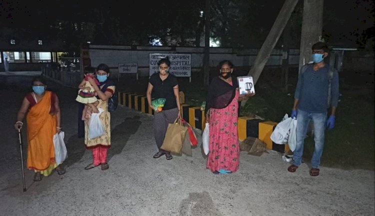 धनबाद: चार महिला सहित 55 लोगों ने कोरोना को हराया,SSLNT हॉस्पीटल में "राउंड द क्लॉक" ड्यूटी के लिए डॉक्टर एवं नर्स का डिपुटेशन