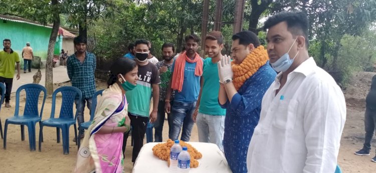 धनबाद: भेलाटांड़ में रणविजय सिंह की मौजूदगी में सैकड़ों लोगों ने कांग्रेस की सदस्यता ग्रहण की