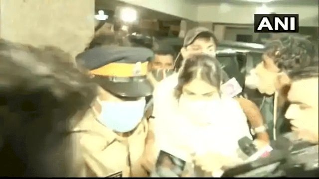 मुंबई: सुशांत सिंह राजपूत मौत मामला: रिया चक्रवर्ती से CBI ने 10 घंटे तक की पूछताछ