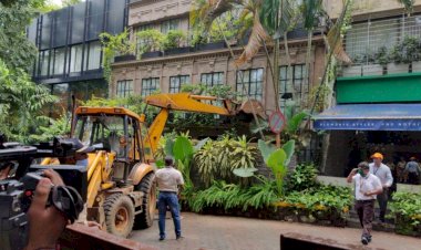 मुंबई: BMC ने कंगना रनाउत के ऑफिस को कुछ पार्ट को तोड़ा, कंगना ने वीडियो जारी कर दी उद्धव ठाकरे को चुनौती (देखें VIDEO)