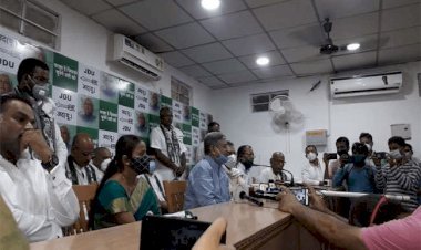 बिहार: कांग्रेस MLA पूर्णिमा यादव व सुदर्शन कुमार जेडीयू में शामिल