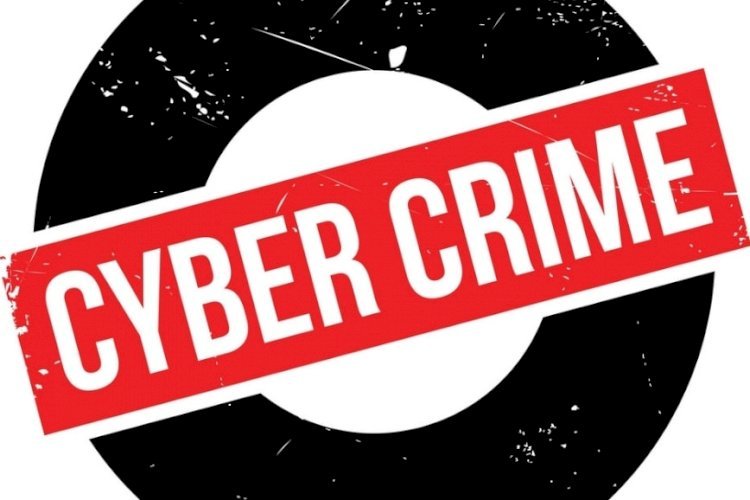 लखनऊ : बाई डिफाल्ट लिंक हो गया था ब्रांच का अकाउंट, वाइफ-हसबैंड ने उड़ा दिये 76 लाख