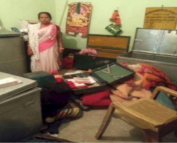 बोकारो: नावाडीह में जेएमएम लीडर तापेश्वर महतो के घर लाखों की डकैती