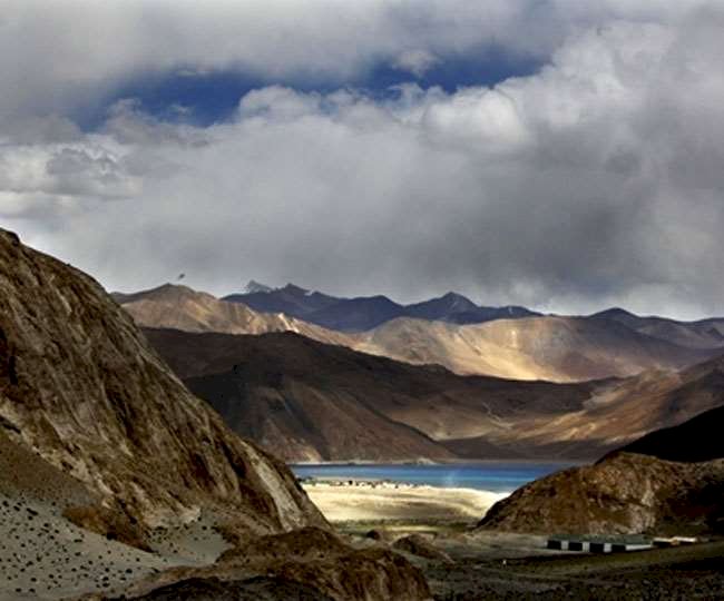 India-China Tension पूर्वी  लद्दाख बोर्डर की छह और चोटियों को इंडियन आर्मी ने किया फतह, बौखलाई है चीन की PLA