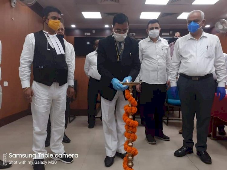 धनबाद:ऑनलाइन बीमा लोक अदालत में रिकॉर्ड 7.95 करोड़ की रिकवरी