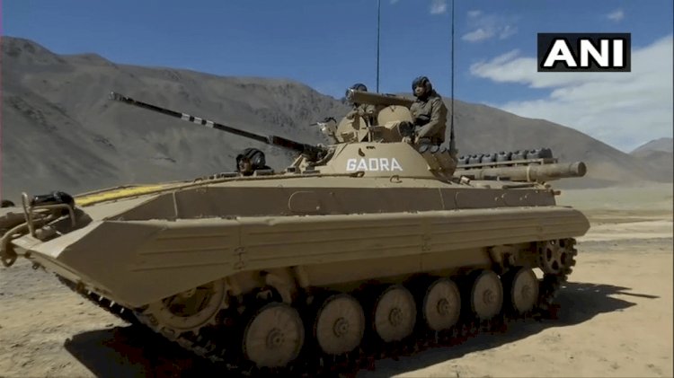 India-China tension: इंडिया ने LAC के पास तैनात किए T-90 और T-72 टैंक,, -40 डिग्री तापमान में भी दुश्मनों को देगा करारा जवाब