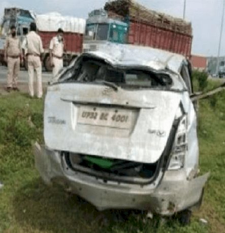 मुंबई से आ रही यूपी पुलिस की गाड़ी पलटी, गैंगस्टर की मौत, एमपी के गुना जिले में हुई कार एक्सीडेंट