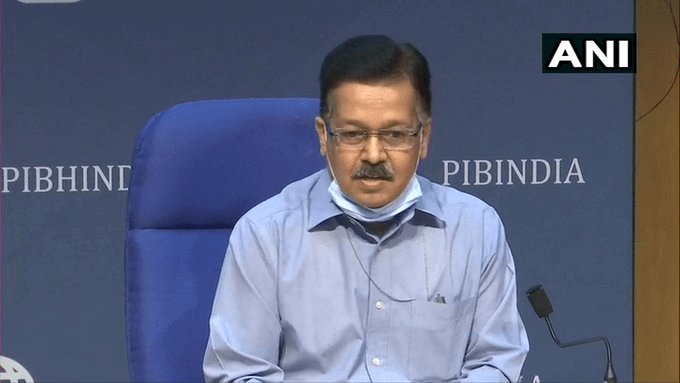 नई दिल्ली: हेल्थ मिनिस्टरी ने कहा-देश की बड़ी आबादी पर अभी भी कोरोना से संक्रमित होने का खतरा