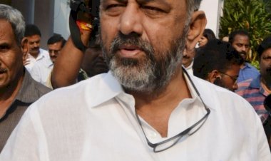 कर्नाटक कांग्रेस प्रसिडेंट डीके शिवकुमार व उनके भाई एमपी डीके सुरेश के 14 ठिकानों पर CBI रेड, 50 लाख कैश बरामद