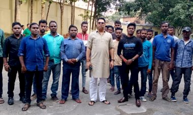 धनबाद:कतरास, बाघमारा, लेडिदुमर और झाग्रही के युवकों की टोली कांग्रेस में शामिल, रणविजय सिंह ने दिलायी सदस्यता