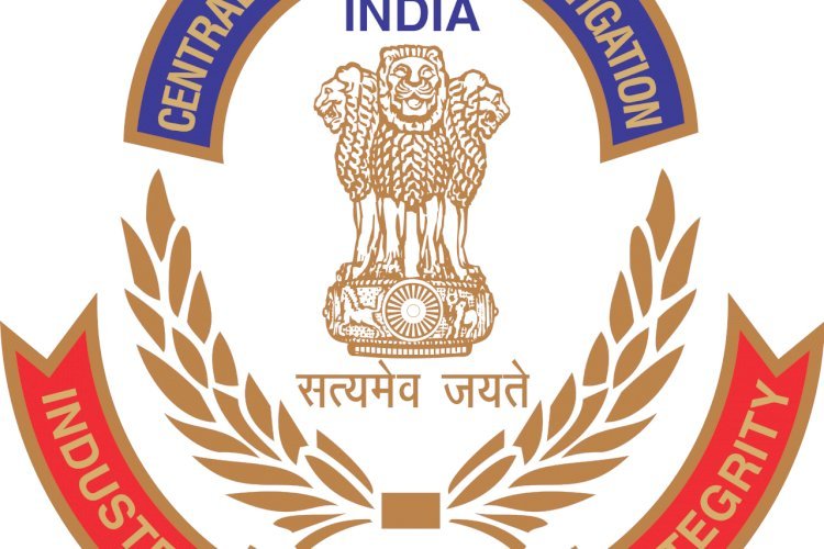 गिरिडीह में CBI का बड़ा एक्शन: 50 हजार घूस लेते CGST कमिश्नर और इंस्पेक्टर गिरफ्तार, जमशेदपुर-नालंदा तक रेड