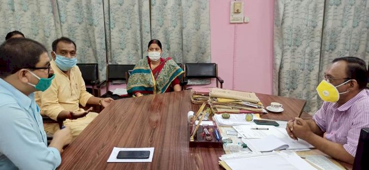धनबाद:माडा ऑफिस पहुंची रागिनी सिंह,एमडी से की वार्ता, झरिया में वाटर सप्लाई शुरु
