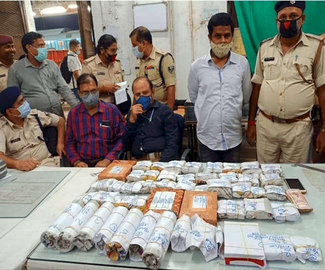 बिहार: पटना जंक्शन पर बिजनमैन से 8.42 करोड़ का सोना जब्त, ट्रेन में मिली 27 लाख की चांदी