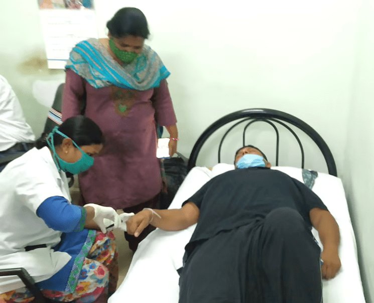 झारखंड: बाल-बाल बचे कृषि मंत्री बादल पत्रलेख, कार के सामने आ गया ट्रक, हल्की चोट लगी,जामताड़ा सदर हॉस्पीटल में हुआ इलाज