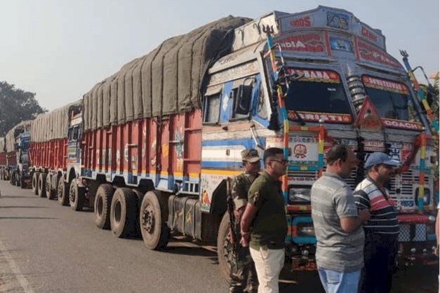झारखंड: बंगाल से बनारस भेजी जा रही कोयला लदी नौ ट्रक धनबाद में जब्त, पश्चिम बंगाल, झारखंड, बिहार व यूपी तक की सेटिंग विफल