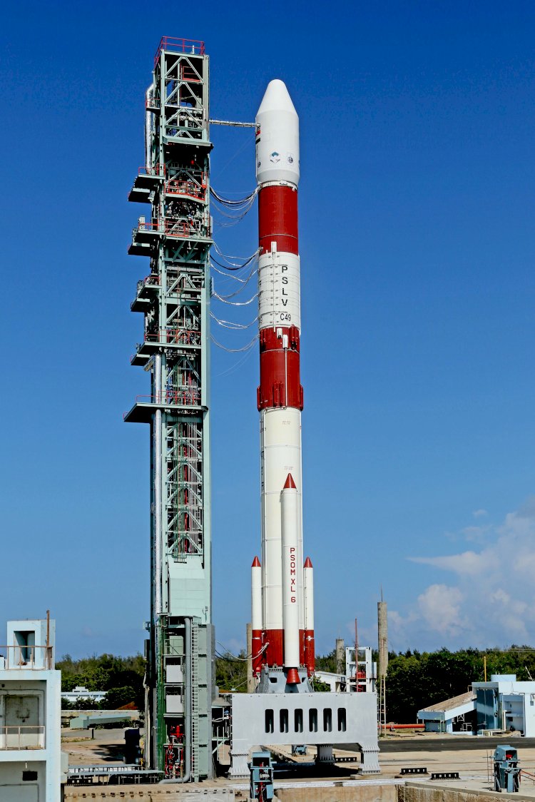 इसरो ने PSLV C49 से 10 Satellites को किया लांच