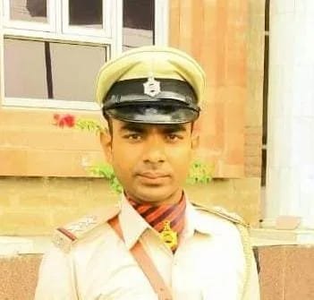 झारखंड: पाकुड़ टाउन  पुलिस  स्टेशन के PSI रानु कुमार ने फांसी लगाकर सुसाइड की