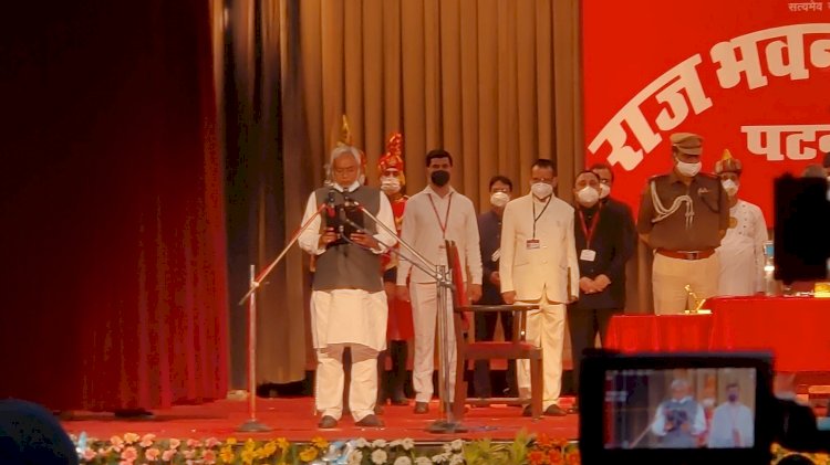 बिहार:नीतीश कुमार सातवीं बार बने सीएम,दो Dy CM सहित 15 मंत्रियों ने ली शपथ