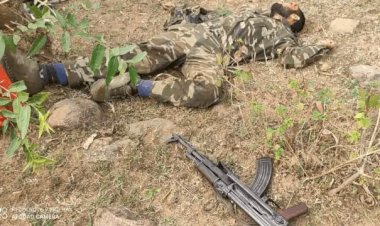 लातेहार: सेरक-निंद्रा जंगल में पुलिस-नक्सली एनकाउंटर,टीपीसी सबजोनल कमांडर ढेर, एके 47 बरामद