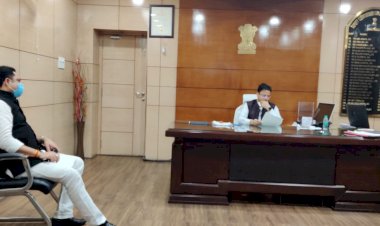 धनबाद: रणविजय सिंह ने डीसी से मुलाकात की, बाघमारा की समस्याओं से अवगत कराया