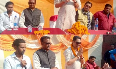 धनबाद:पाथरडीह में BJKMS का कार्यकर्ता मिलन समारोह, रणविजय सिंह की मौजूदगी बड़ी संख्या में लोग यूनियन में हुए शामिल