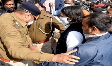 बिहार में जल्द गिरेगी नीतीश सरकार,JDU को खा जायेगी BJP: तेज प्रताप यादव, रांची रिम्स में इलारत लालू से मिले