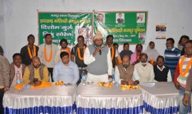 धनबाद:लाहबेड़ा के आदिवासी मजदूरों को रोजगार दिलायेगा जेएमएम : मथुरा महतो