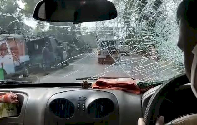 पश्चिम बंगाल: जेपी नड्डा के काफिले पर हमला, कई घायल, होम मिनिस्टरी ने लॉ एंड ऑर्डर पर गवर्नर से मांगी रिपोर्ट