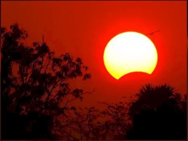वर्ष 2020 का लास्ट सूर्य ग्रहण आज, शाम 7.04 बजे से मिड नाइट 12.23 तक रहेगा, इंडिया में नहीं दिखेगा