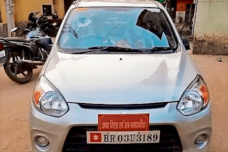 बिहार: नालंदा में बाइकर्स ने जज की कार पर हमला बोला, हवाई फायरिंग,अफरातफरी