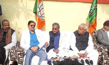 धनबाद: झारखंड कई मिनिस्टर व एमएलए के उग्रवादियों से संबंध, रात को जाते हैं मिलने: बाबूलाल मरांडी