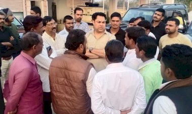 जामताड़ा:नारायणपुर के लोगों ने अपनी समस्याओं से रणविजय सिंह को अवगत कराया