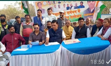 धनबाद:कृषि कानून के खिलाफ बाघमारा में कांग्रेस का धरना