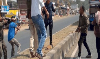 धनबाद: तोपचांची में कंटेनर ड्राइवर ने जीटी रोड पर तलवार व नकली रिवाल्वर लेकर पुलिसकर्मियों को दौड़ाया