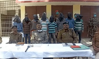 झारखंड: गुमला नरसंहार का पुलिस ने किया खुलासा, आठ आरोपी अरेस्ट, टांगी भी बरामद