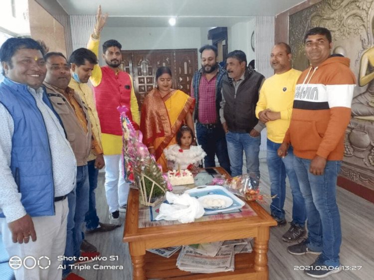 धनबाद: झरिया के एक्स विधायक संजीव सिंह का जन्म दिन मनाया गया