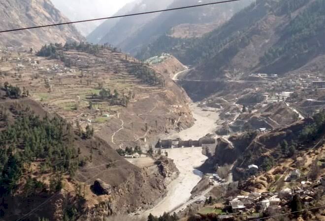 उत्तराखंड :चमोली में ग्लेशियर टूटने से भारी तबाही, 150 लोगों के लापता होने की आशंका, अभी तक मिले तीन बॉडी