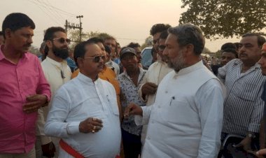 बिहार: बांका में जमीन पर कब्जा करने पहुंचे JDU MLA गोपाल मंडल, ग्रामीणों ने समर्थकों समेत घेरा, नारेबाजी, माफी मांग लौटे