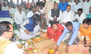 धनबाद: जामाडोबा वाटर ट्रीटमेंट प्लांट के भूमि पूजन पर विवाद,झरिया MLA और एक्स मेयर आमने-सामने