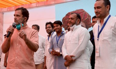 नई दिल्ली: राहुल गांधी बोले कांग्रेस में होते तो ज्योतिरादित्य सिंधिया बन सकते थे सीएम, BJP में बन गये बैकबेंचर