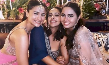 बादशाह के गाये हुए  गाने गेंदा फूल पर आलिया भट्ट ने दोस्तों के साथ शादी में किया जमतरक डांस, वीडियो वायरल