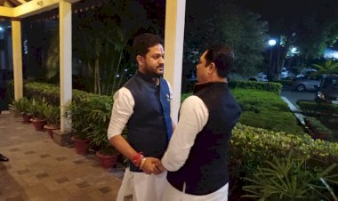 झारखंड: रांची में बेरमो एमएलए जयमंगल से मिले रणविजय सिंह