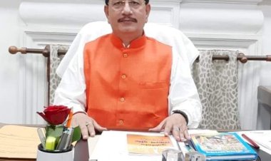 बिहार: बीजेपी के ही स्वजातीय दो लीडर के टारगेट पर हैं विधानसभा स्पीकर विजय सिन्हा! सदन में पार्टी के लीडर ही कर रहे हैं विरोध