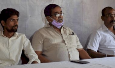 धनबाद: सिंह मेंसन के सिद्धार्थ गौतम पर 40 करोड़ की गाड़ियों को लूटने का आरोप,आंध्र प्रदेश की साईं श्री इंजीनियिरंग कंपनी ने पुलिस में किया कंपलेन