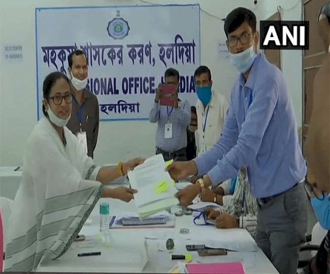 West Bengal Assembly Election 2021: नंदीग्राम सीट से सीएम ममता बनर्जी ने दाखिल किया नामांकन पत्र