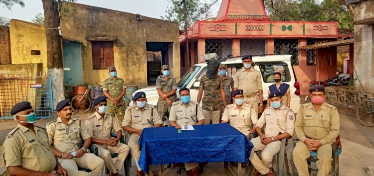 धनबाद: जेएमएम लीडर शंकर रवानी व उनकी वाइफ बालिका देवी डबल मर्डर केस में एक क्रिमिनल अरेस्ट (देखें VIDEO)