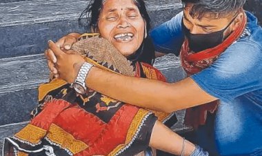 बिहार: कोरोना संक्रमित ने एंबुलेंस में ही तोड़ा दम, परिजनों का आरोप- मिनिस्टर के आने की बात कह स्टाफ ने नहीं लिया एडमिट